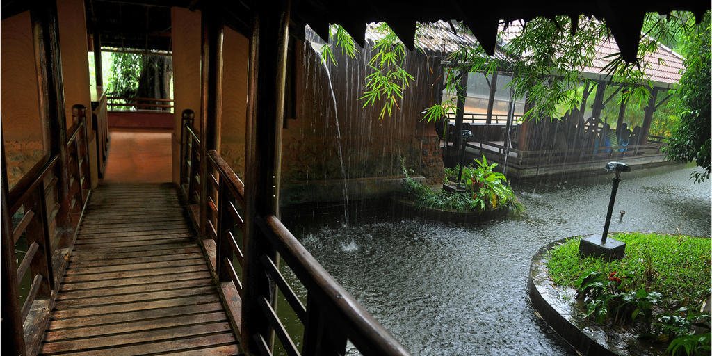 Vythiri Resort Exterior photo